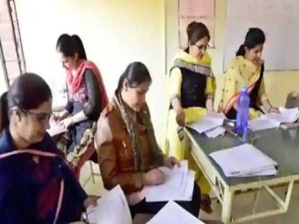 झारखंड में 62 हजार सहायक शिक्षकों के लिए नई नियमावली,  60 साल में रिटायर होंगे, 50 फीसदी बढ़ेगा वेतन